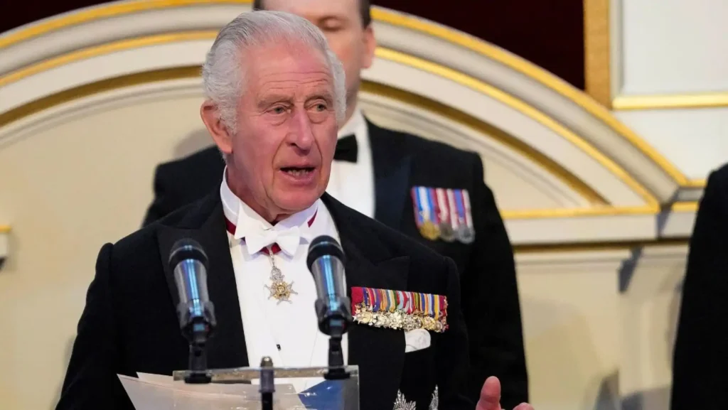 ¿Cómo el discurso de Carlos III en la Casa Blanca expuso la fragilidad del poder autoritario?