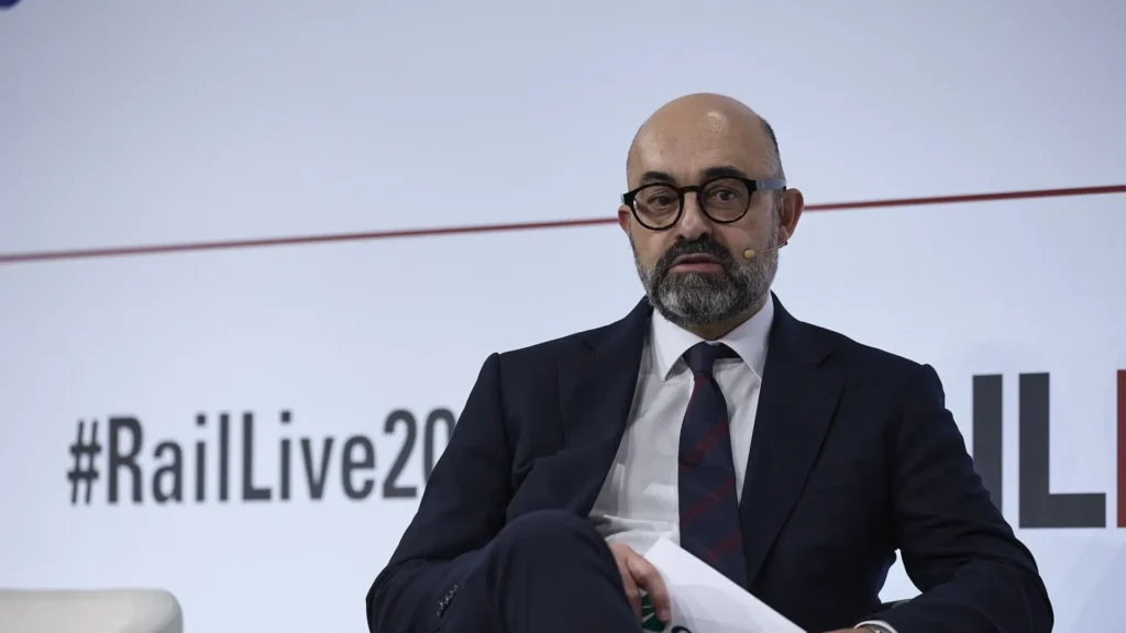 ¿Qué ha fallado en Adif? Análisis de su modelo, corrupción y responsabilidad tras Adamuz