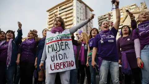 Activismo Vecinal en València: Un Corte de Pelo como Símbolo de Protesta