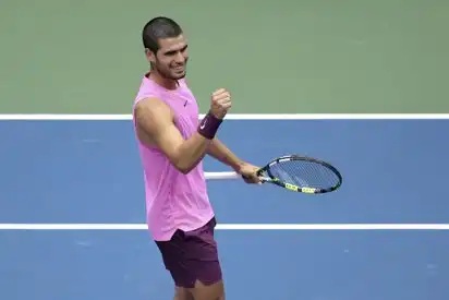 Carlos Alcaraz busca su octavo título del año en Tokio