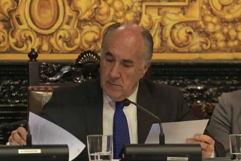 Conflicto Político en Algeciras: La Querella de Landaluce contra Arrabal