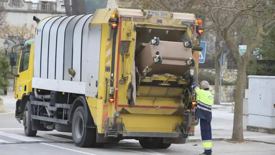 Controversia por la Instalación de Áreas de Recogida de Basura en Ontinyent