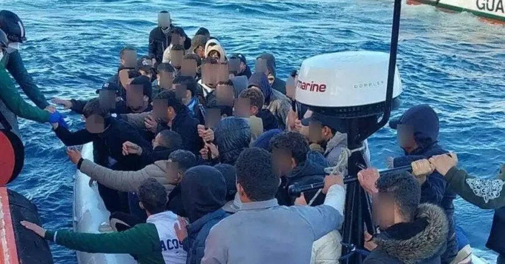 Crisis Humanitaria en las Costas de Almería: Rescate y Desafíos