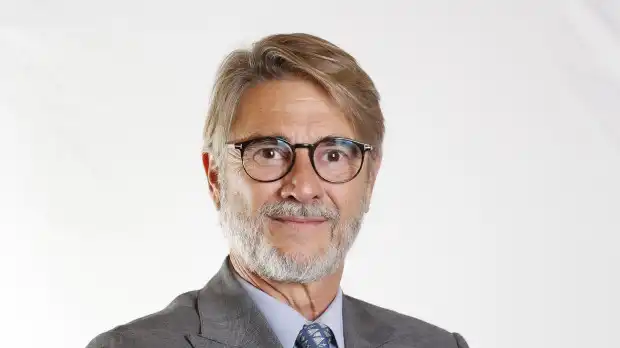 Crisis en el Gobierno Valenciano: La Dimisión de Pablo Broseta y su Impacto en la Política Regional