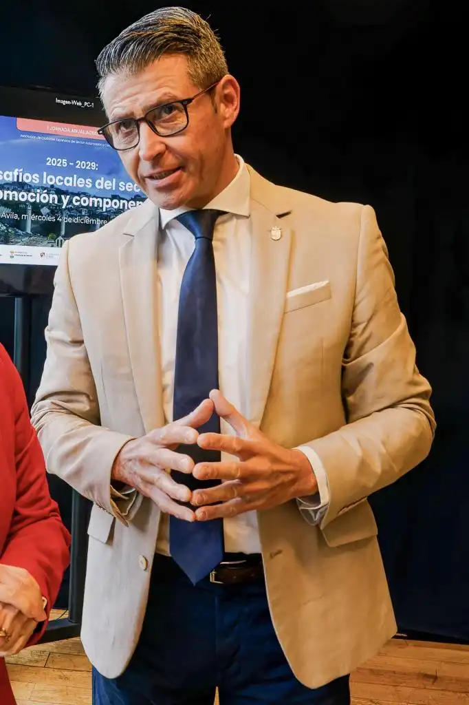 El Alcalde de Almussafes Responde a las Acusaciones de Acoso