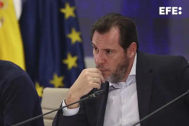 El Ministro de Transportes Rinde Cuentas Tras el Accidente Ferroviario en Adamuz