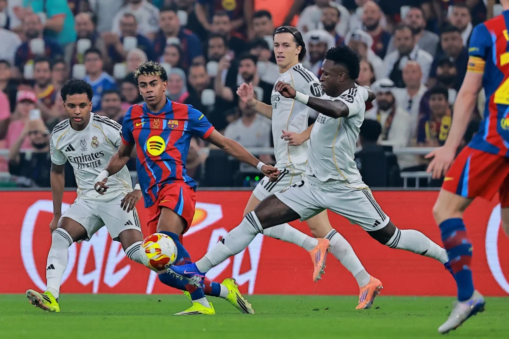 El Real Madrid y su lucha por la Supercopa: Un análisis del partido contra el Barça