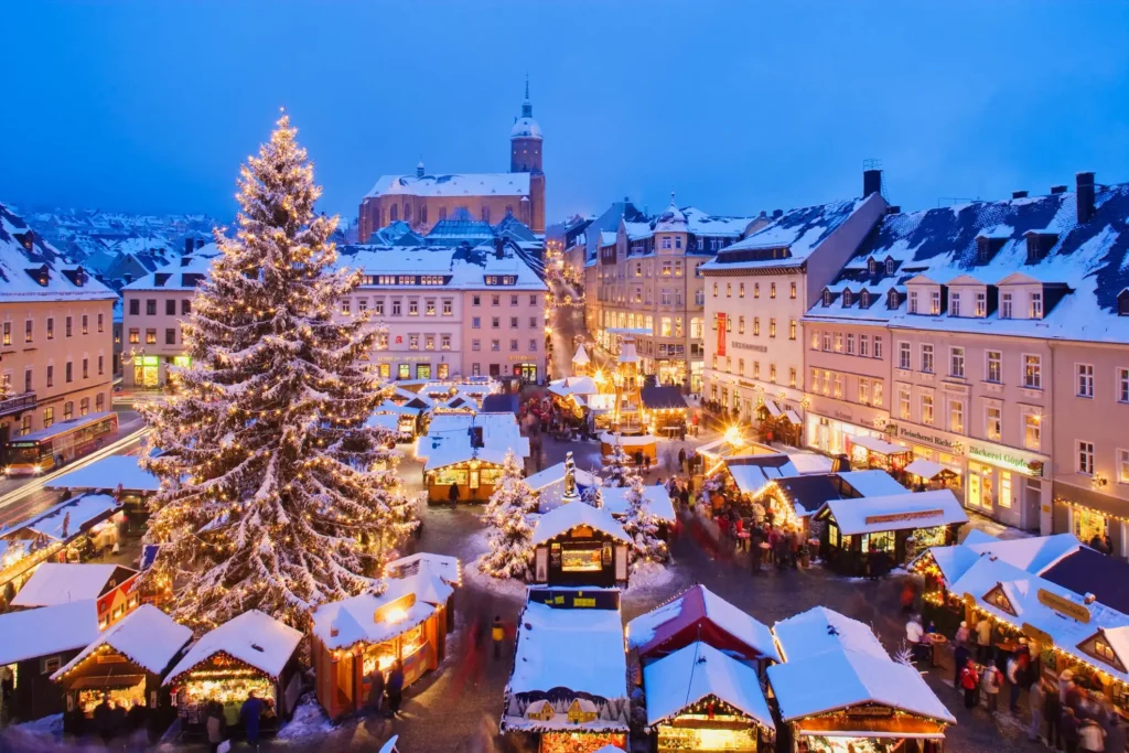 Escapadas Navideñas: Destinos Mágicos para Celebrar la Navidad