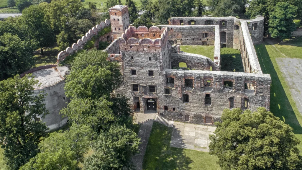 Explorando Ząbkowice Śląskie: La Ciudad de Frankenstein en Polonia