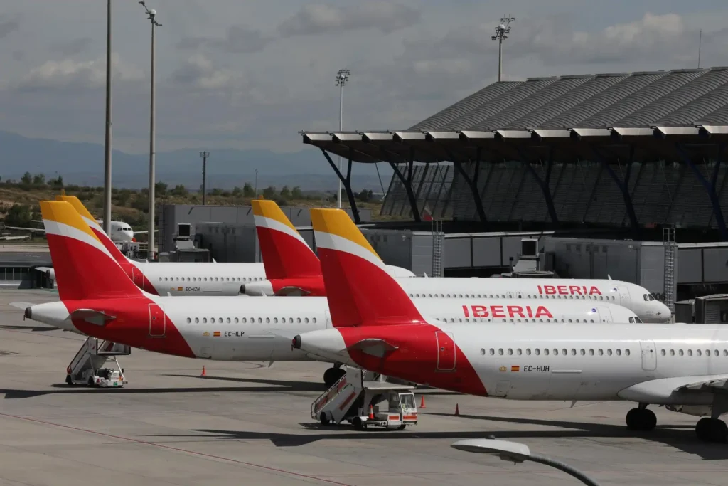 Iberia Asegura la Normalidad en sus Vuelos Tras Actualización de Software