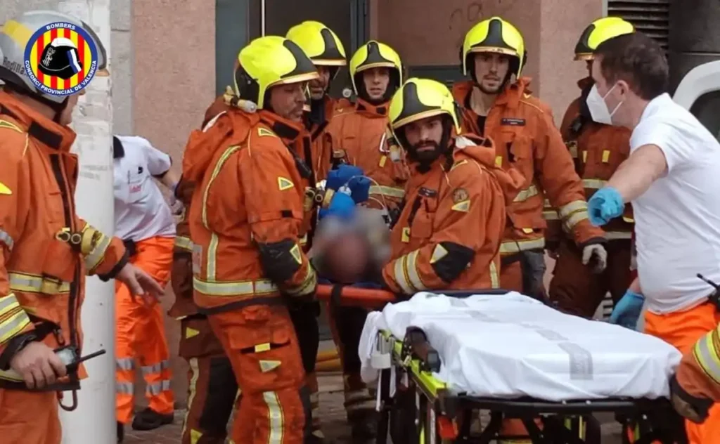 Incendio en un Desguace de Motos en Alboraia: Detalles y Respuesta de Emergencia