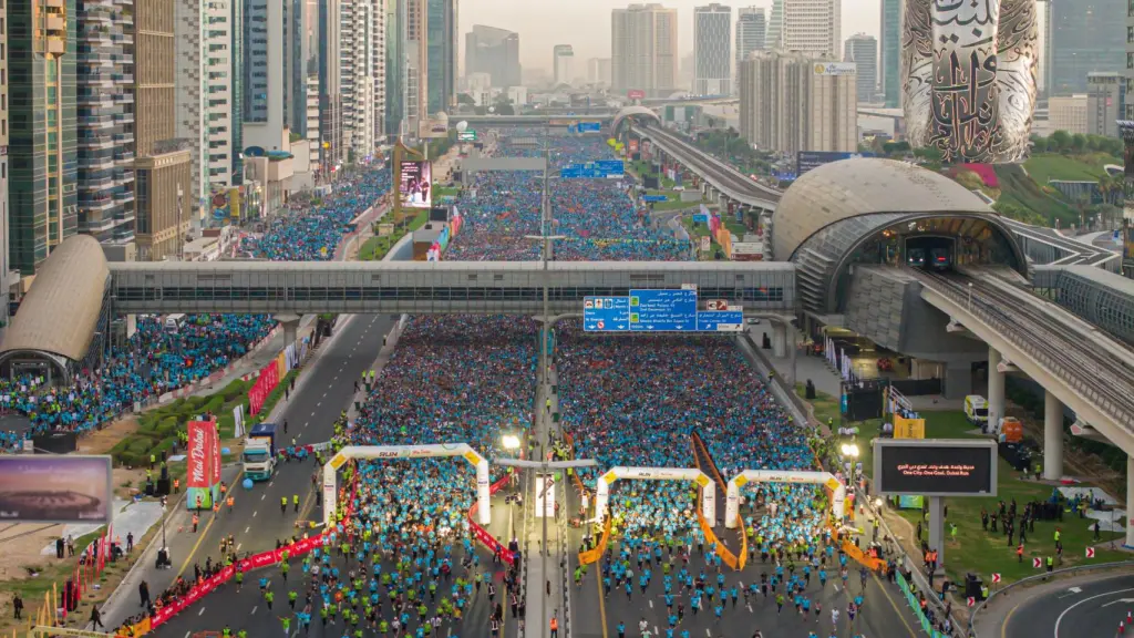 La Dubái Run 30×30: Un Evento Deportivo Sin Precedentes