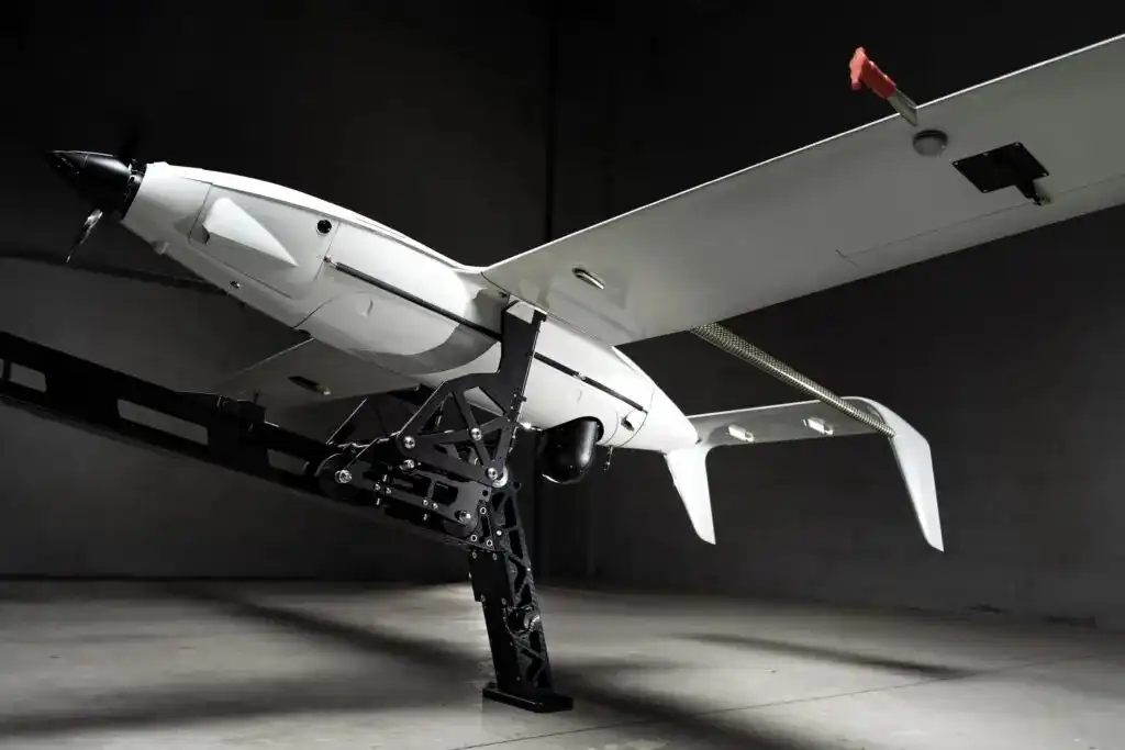 Raybird: El Dron Híbrido que Revoluciona el Reconocimiento Militar en Ucrania
