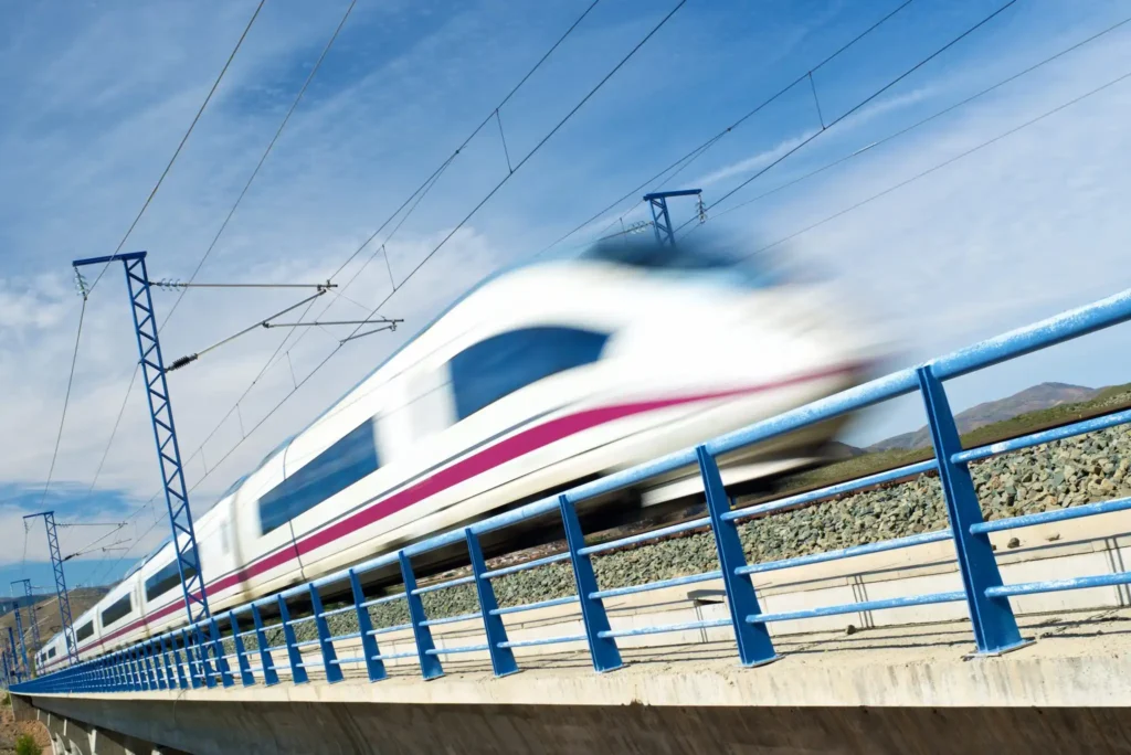 Retos y Desafíos en el Transporte Ferroviario de Alta Velocidad en España