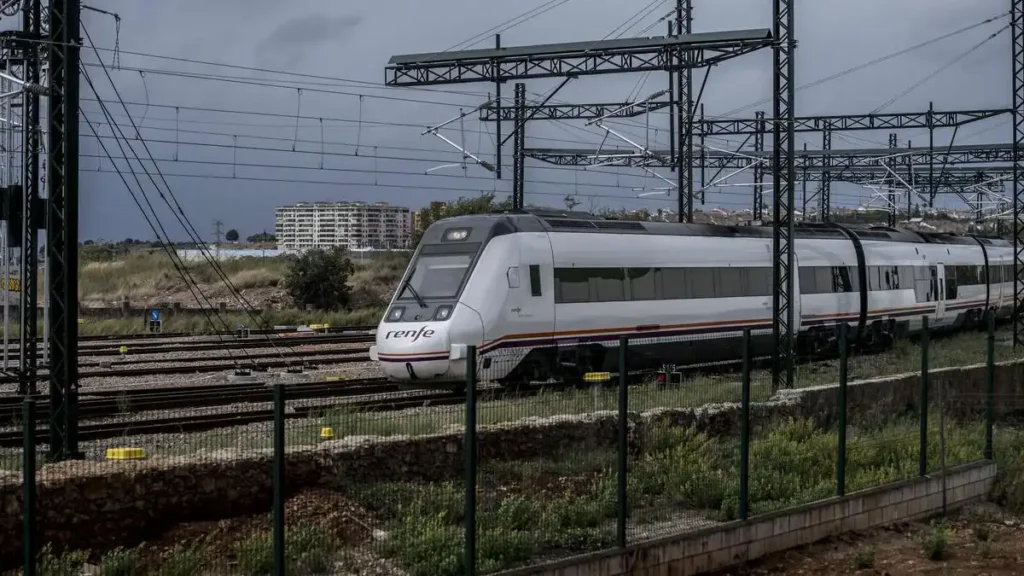 Tragedia en Aljucén: Un joven pierde la vida tras ser arrollado por un tren