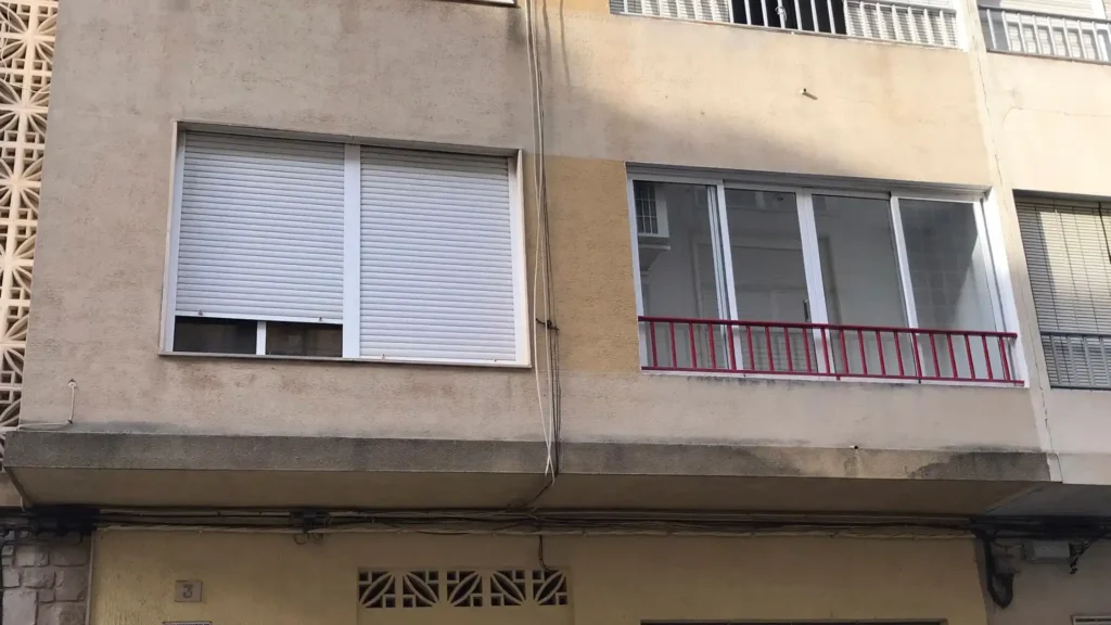 Tragedia en Sueca: Un menor pierde la vida en un crimen impactante
