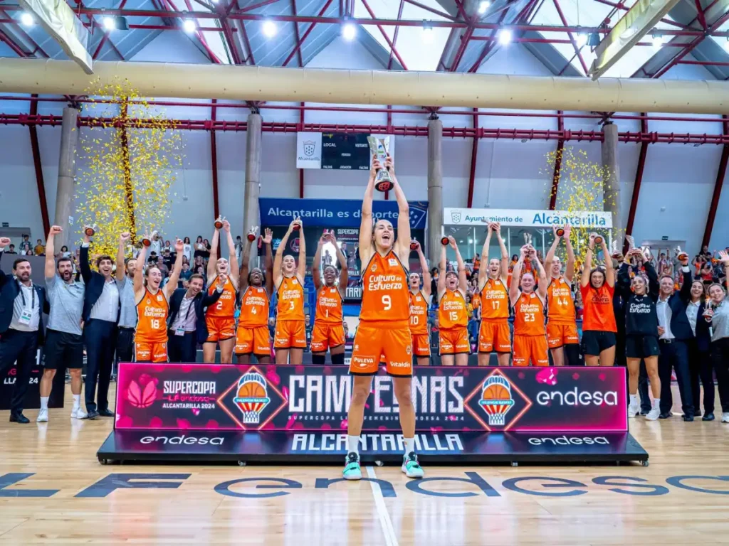 València se Prepara para un Superdomingo Deportivo: Maratón, Baloncesto y Fútbol