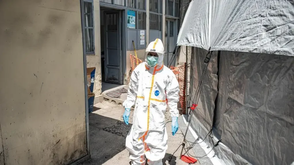 Brote de ébola Bundibugyo en RDC y Uganda: medidas fronterizas y riesgo global