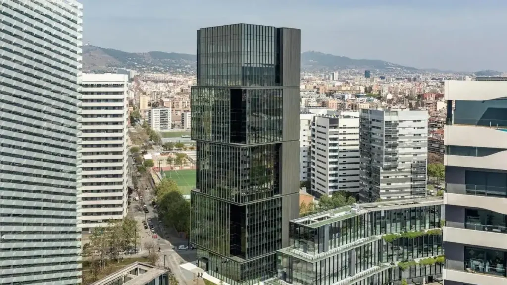 Compra de Torre Europa por Colonial SFL: ¿Qué implica la adquisición total del edificio en plaza Europa?