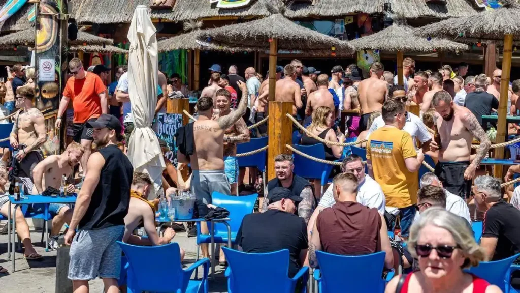 Impacto del calor extremo en el turismo internacional en España